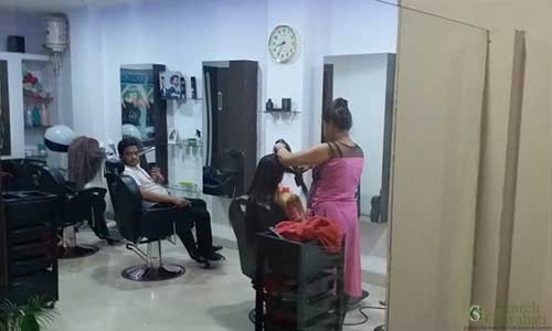 Vishal-Professional-Hair-&-Beauty-Studio4
